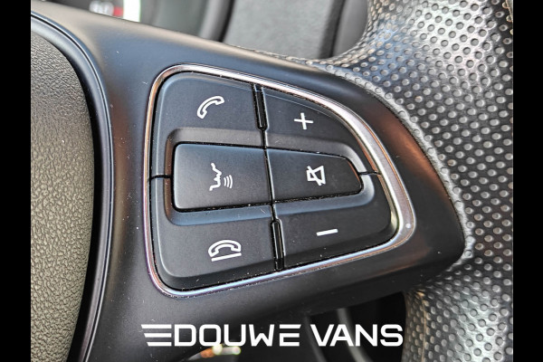 Mercedes-Benz Vito 124 Dubbel Cabine Automaat 237 PK 6 Persoons 9G-Tronic N1 Grijs Kenteken