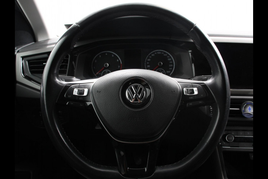 Volkswagen Polo 1.0 TSI DSG Comfortline | Navigatie | Apple Carplay/Android Auto | Climate Control | Adaptive Cruise Control | Extra Getint Glas Volkswagen Polo 1.0 TSI DSG Comfortline | Navigatie | Apple Carplay/Android Auto | Climate Control | Adaptive Cruise Control | Extra Getint Glas