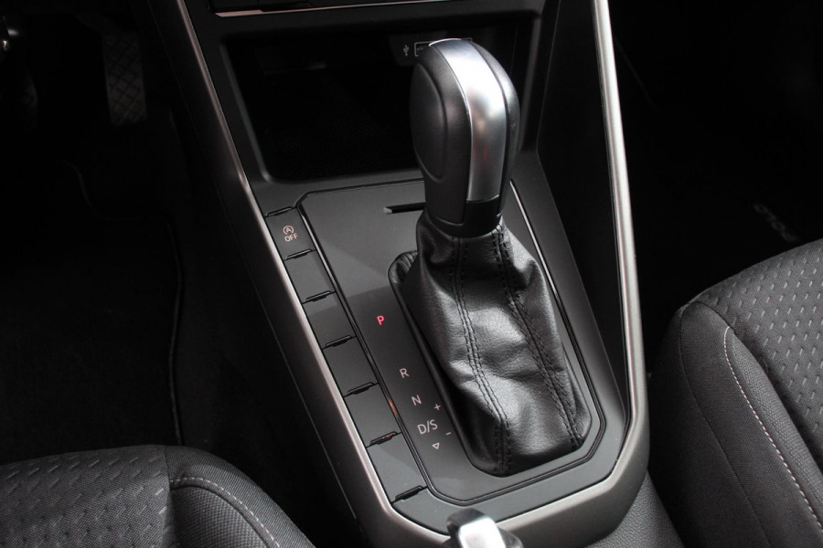 Volkswagen Polo 1.0 TSI DSG Comfortline | Navigatie | Apple Carplay/Android Auto | Climate Control | Adaptive Cruise Control | Extra Getint Glas Volkswagen Polo 1.0 TSI DSG Comfortline | Navigatie | Apple Carplay/Android Auto | Climate Control | Adaptive Cruise Control | Extra Getint Glas