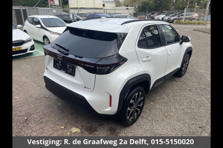 Toyota Yaris Cross 1.5 Hybrid 115 Dynamic Luxury | Stuur- & Stoelverwarming | Dodehoek detectie | Parkeersensoren | Navigatie