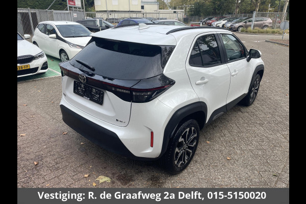 Toyota Yaris Cross 1.5 Hybrid 115 Dynamic Luxury | Stuur- & Stoelverwarming | Dodehoek detectie | Parkeersensoren | Navigatie