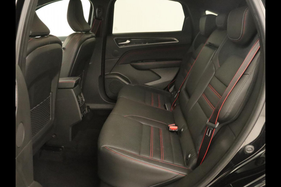 Renault Arkana 1.6 E-Tech Hybrid 145 R.S. Line | Trekhaak | Stoel & stuurverwarming | Adaptive cruise | Camera | Carplay | Navigatie | Keyless | Leder/Alcantara