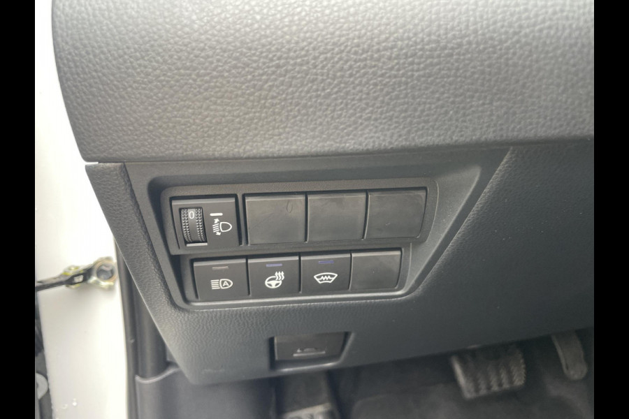 Toyota Yaris Cross 1.5 Hybrid 115 Dynamic Luxury | Stuur- & Stoelverwarming | Dodehoek detectie | Parkeersensoren | Navigatie