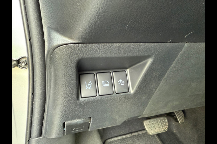 Toyota Yaris 1.5 Hybrid Premium - Automaat - Navi - Camera - Climate - Org.NL