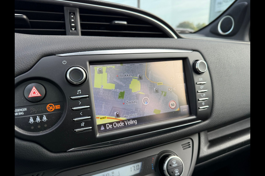 Toyota Yaris 1.5 Hybrid Premium - Automaat - Navi - Camera - Climate - Org.NL