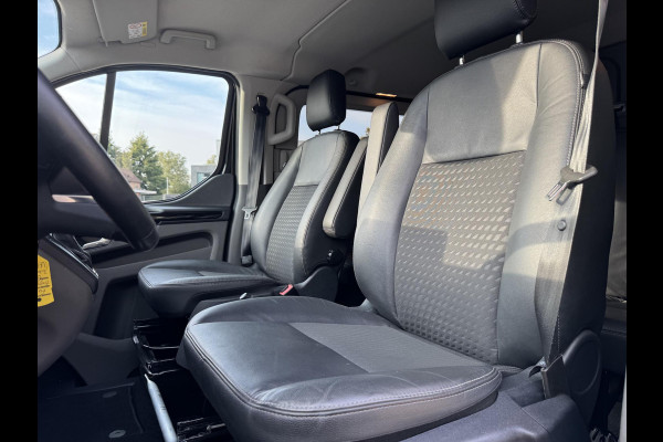 Ford Transit Custom 320 2.0 TDCI L1H1 Sport DC | SCI | 185pk Automaat | Dubbele Cabine | Winter Pack | Trekhaak | Bi-Xenon | Navigatie |