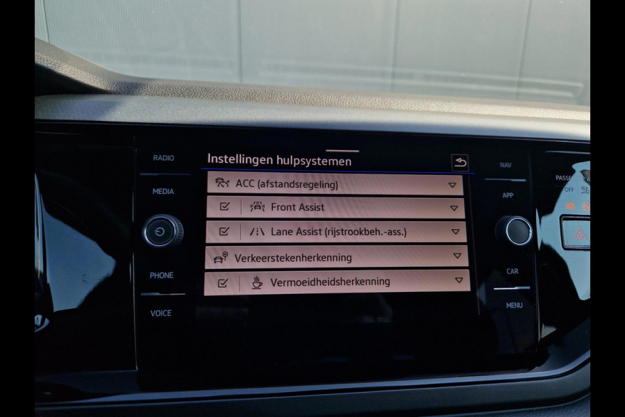 Volkswagen Taigo 1.5 TSI DSG 150Pk 2x R-Line /Virtual cockpit /Deal ond.