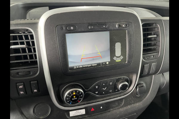Renault Trafic 2.0 dCi 120 PK T29 L2H1 DC Business Navi / Camera / trekhaak