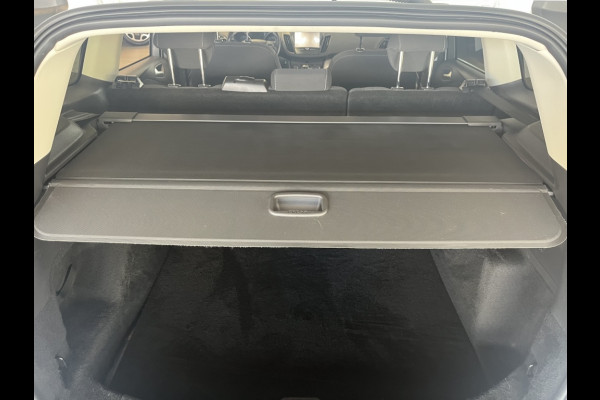 Ford Kuga 1.5 EcoB. Trend Ultimate *TREKHAAK*DEALERONDERHOUDEN* Ford Kuga 1.5 EcoB. Trend Ultimate *TREKHAAK*DEALERONDERHOUDEN*