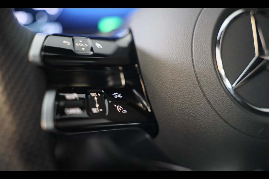 Mercedes-Benz E-Klasse Estate 300 e AMG 53 Look / HYPERSCREEN / Burmester / Acc / Lane Assist / 360 Camera / Pano / Trekhaak / 20