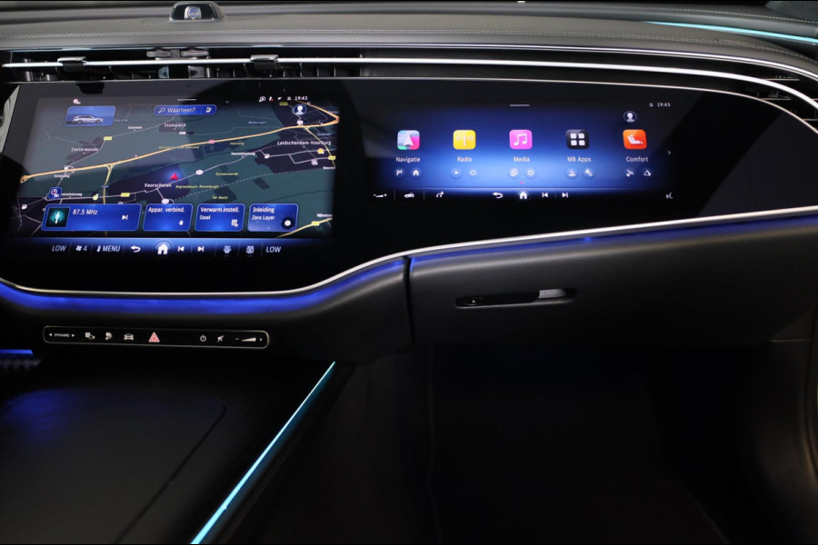 Mercedes-Benz E-Klasse Estate 300 e AMG 53 Look / HYPERSCREEN / Burmester / Acc / Lane Assist / 360 Camera / Pano / Trekhaak / 20