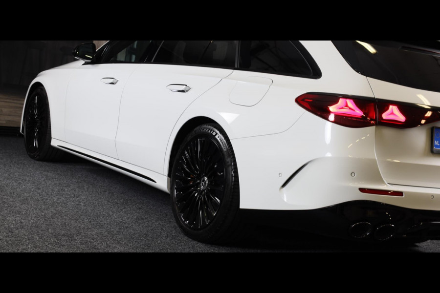 Mercedes-Benz E-Klasse Estate 300 e AMG 53 Look / HYPERSCREEN / Burmester / Acc / Lane Assist / 360 Camera / Pano / Trekhaak / 20