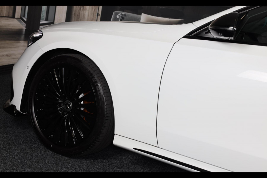 Mercedes-Benz E-Klasse Estate 300 e AMG 53 Look / HYPERSCREEN / Burmester / Acc / Lane Assist / 360 Camera / Pano / Trekhaak / 20