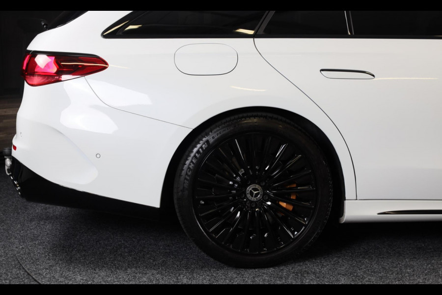 Mercedes-Benz E-Klasse Estate 300 e AMG 53 Look / HYPERSCREEN / Burmester / Acc / Lane Assist / 360 Camera / Pano / Trekhaak / 20