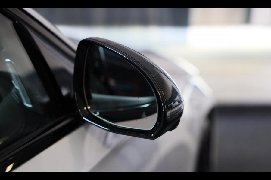 Mercedes-Benz E-Klasse Estate 300 e AMG 53 Look / HYPERSCREEN / Burmester / Acc / Lane Assist / 360 Camera / Pano / Trekhaak / 20