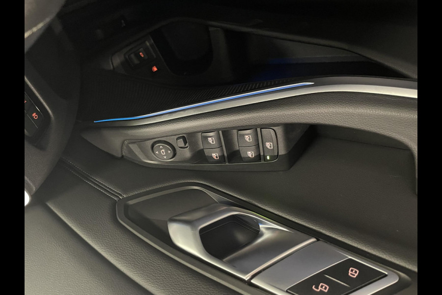 BMW 3 Serie Touring 330e Touring SportLine PHEV 292 PK AUT Navi Carplay Camera Achter PDC V+A Winterpack Sport Stoelen Active Protection Ambiance Licht