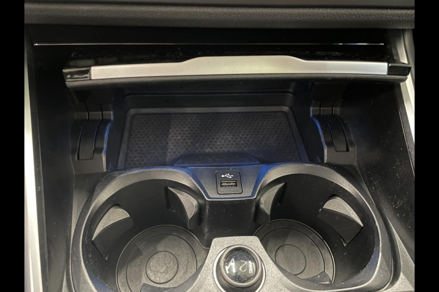 BMW 3 Serie Touring 330e Touring SportLine PHEV 292 PK AUT Navi Carplay Camera Achter PDC V+A Winterpack Sport Stoelen Active Protection Ambiance Licht