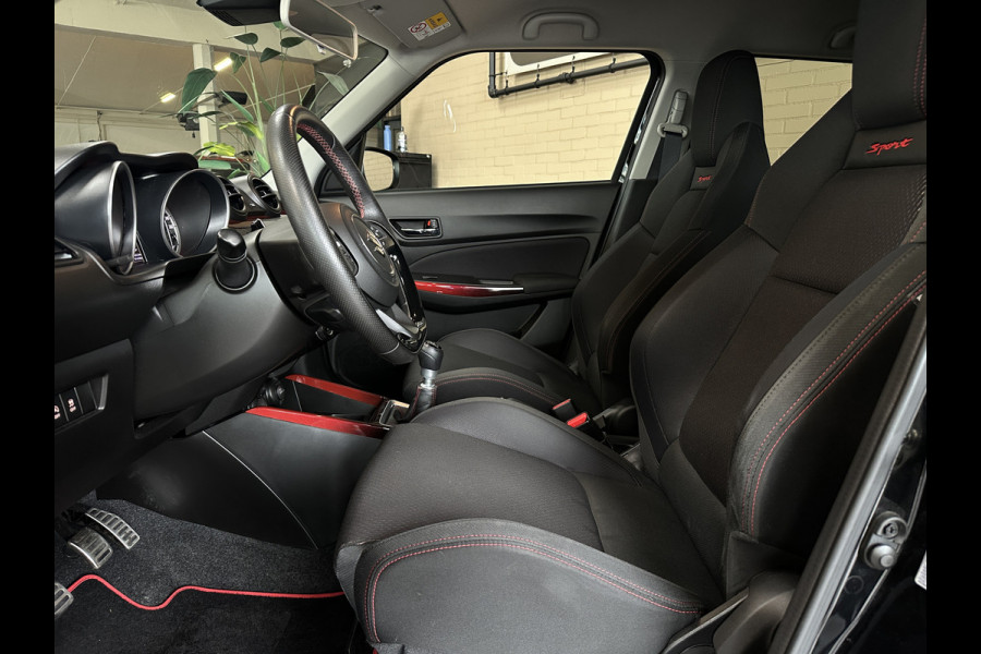 Suzuki Swift 1.4 140pk Sport | Navi | 17" | Carplay | Stoelverwarming | Camera | Volledig  elk jaar onderhouden