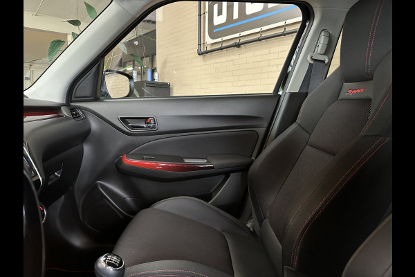 Suzuki Swift 1.4 140pk Sport | Navi | 17" | Carplay | Stoelverwarming | Camera | Volledig  elk jaar onderhouden