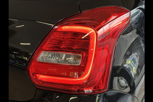 Suzuki Swift 1.4 140pk Sport | Navi | 17" | Carplay | Stoelverwarming | Camera | Volledig  elk jaar onderhouden