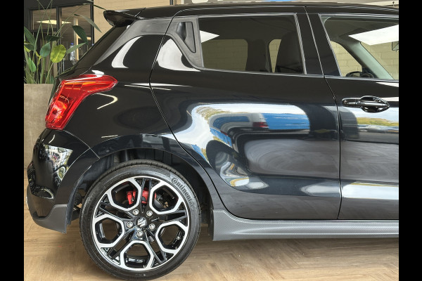 Suzuki Swift 1.4 140pk Sport | Navi | 17" | Carplay | Stoelverwarming | Camera | Volledig  elk jaar onderhouden