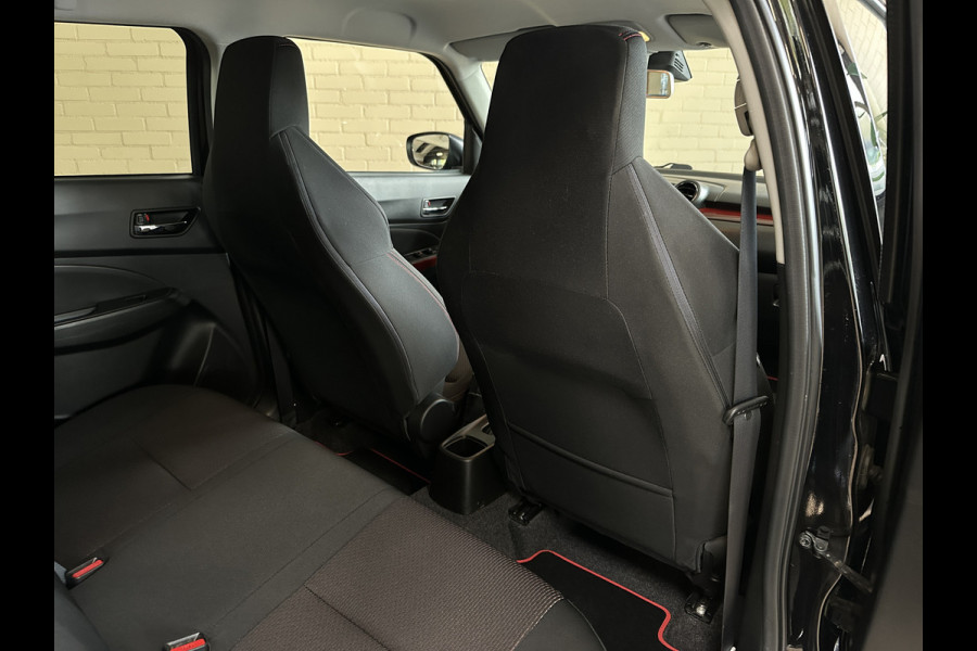 Suzuki Swift 1.4 140pk Sport | Navi | 17" | Carplay | Stoelverwarming | Camera | Volledig  elk jaar onderhouden
