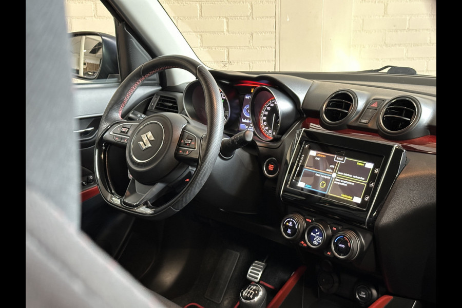 Suzuki Swift 1.4 140pk Sport | Navi | 17" | Carplay | Stoelverwarming | Camera | Volledig  elk jaar onderhouden