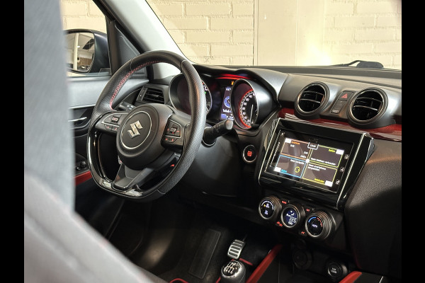 Suzuki Swift 1.4 140pk Sport | Navi | 17" | Carplay | Stoelverwarming | Camera | Volledig  elk jaar onderhouden