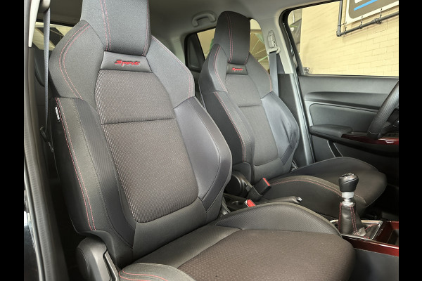 Suzuki Swift 1.4 140pk Sport | Navi | 17" | Carplay | Stoelverwarming | Camera | Volledig  elk jaar onderhouden