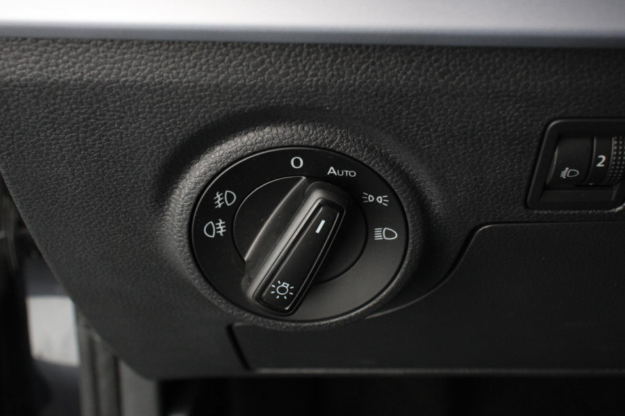 Seat Ibiza 1.0 TSI 110pk DSG FR | DEMO ! |  Navigatie | Apple Carplay/Android Auto | Camera | Parkeersensoren | Adaptive cruise control | Keyless Entry/Start | Virtual Cockpit | Stoelverwarming | Ledverlichting | Getinte ramen