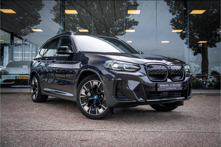 BMW iX3 High Executive 80 kWh ** Panodak ** Trekhaak ** 20inch **