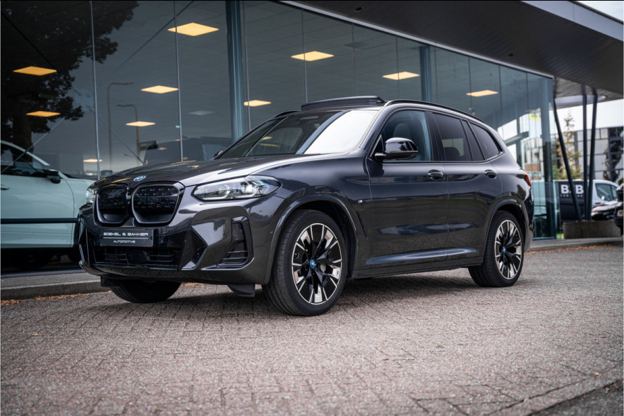 BMW iX3 High Executive 80 kWh ** Panodak ** Trekhaak ** 20inch **