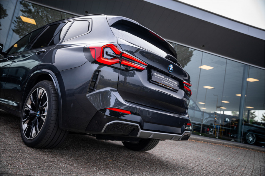 BMW iX3 High Executive 80 kWh ** Panodak ** Trekhaak ** 20inch **