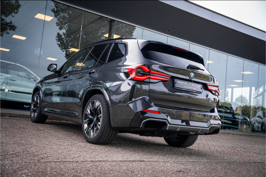 BMW iX3 High Executive 80 kWh ** Panodak ** Trekhaak ** 20inch **