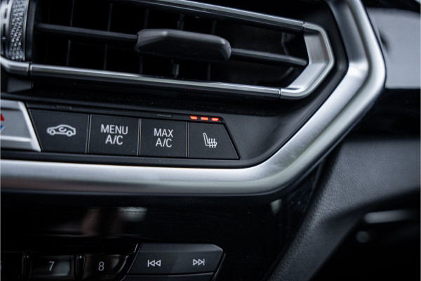 BMW iX3 High Executive 80 kWh ** Panodak ** Trekhaak ** 20inch **