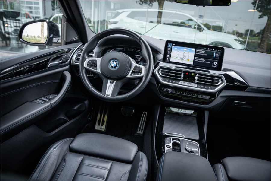BMW iX3 High Executive 80 kWh ** Panodak ** Trekhaak ** 20inch **