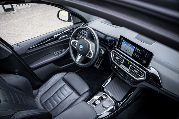BMW iX3 High Executive 80 kWh ** Panodak ** Trekhaak ** 20inch **