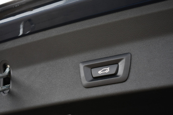 BMW X3 xDrive20i M-Sport Trekhaak HiFi Shadowline Gesture-control