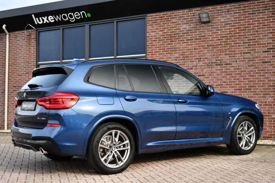 BMW X3 xDrive20i M-Sport Trekhaak HiFi Shadowline Gesture-control