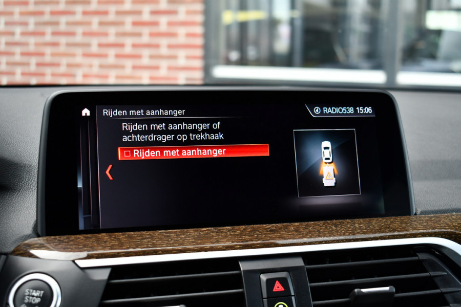 BMW X3 xDrive20i M-Sport Trekhaak HiFi Shadowline Gesture-control