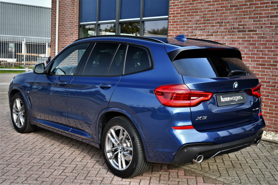 BMW X3 xDrive20i M-Sport Trekhaak HiFi Shadowline Gesture-control