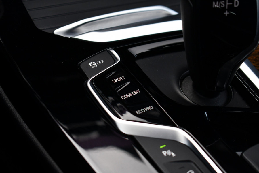 BMW X3 xDrive20i M-Sport Trekhaak HiFi Shadowline Gesture-control