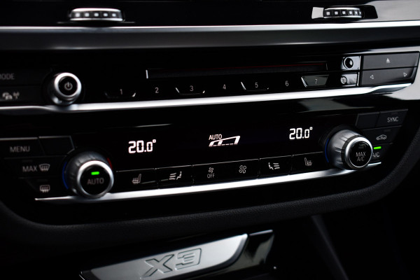 BMW X3 xDrive20i M-Sport Trekhaak HiFi Shadowline Gesture-control