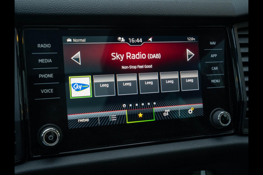 Škoda Kodiaq 1.5 TSI Sportline Business / Adaptief / Memory / Carplay / Camera / DSG Škoda Kodiaq 1.5 TSI Sportline Business / Adaptief / Memory / Carplay / Camera / DSG