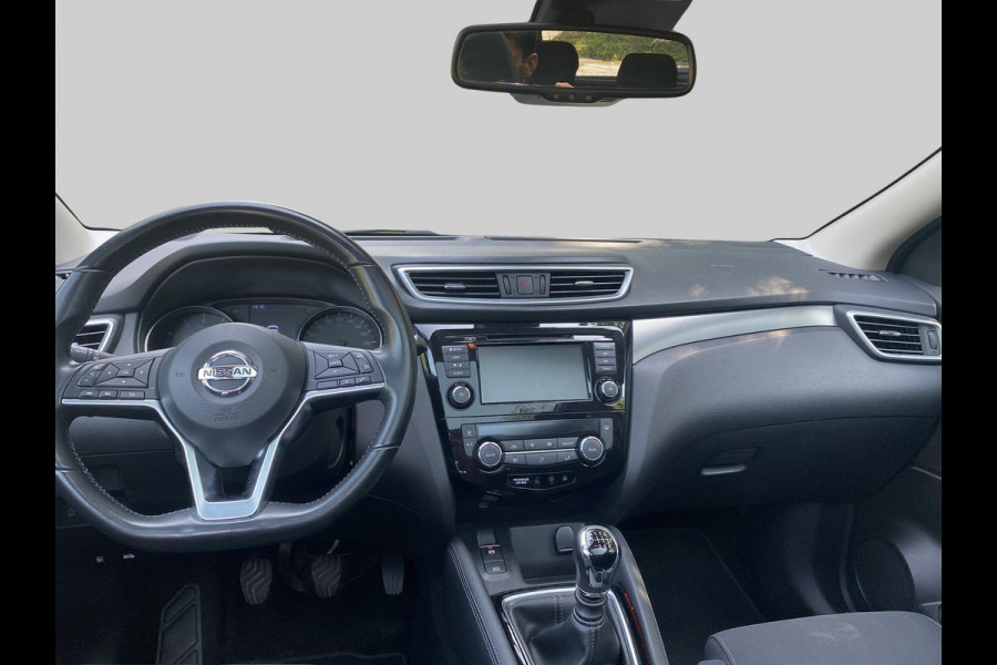 Nissan QASHQAI 1.3 DIG-T N-Connecta Nissan QASHQAI 1.3 DIG-T N-Connecta