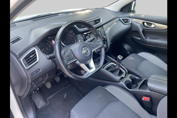 Nissan QASHQAI 1.3 DIG-T N-Connecta Nissan QASHQAI 1.3 DIG-T N-Connecta