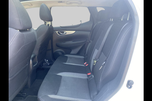 Nissan QASHQAI 1.3 DIG-T N-Connecta Nissan QASHQAI 1.3 DIG-T N-Connecta