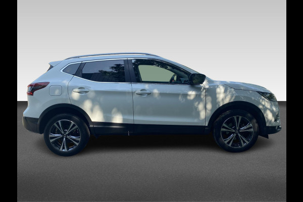 Nissan QASHQAI 1.3 DIG-T N-Connecta Nissan QASHQAI 1.3 DIG-T N-Connecta