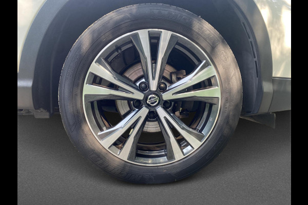 Nissan QASHQAI 1.3 DIG-T N-Connecta Nissan QASHQAI 1.3 DIG-T N-Connecta