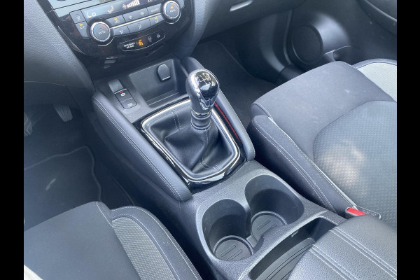 Nissan QASHQAI 1.3 DIG-T N-Connecta Nissan QASHQAI 1.3 DIG-T N-Connecta